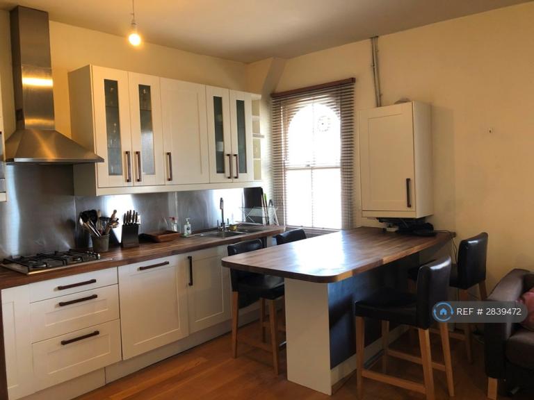 1 bedroom in Hammersmith, London, W6 (#2839472)