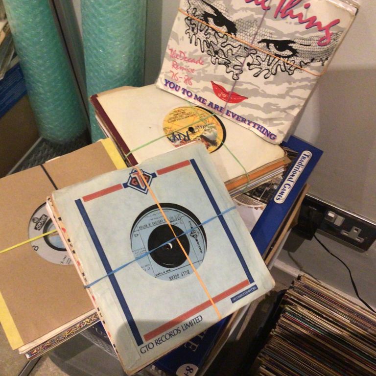 350 job lot vinyl records 