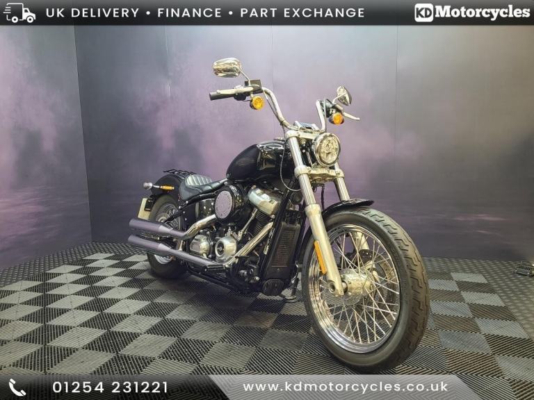 Harley-Davidson FXST Softail Standard 1745 Black