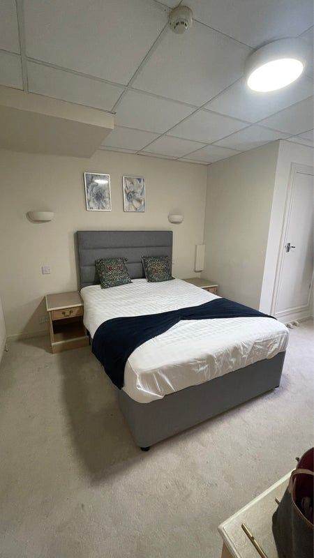 Double ensuite rooms by the beach