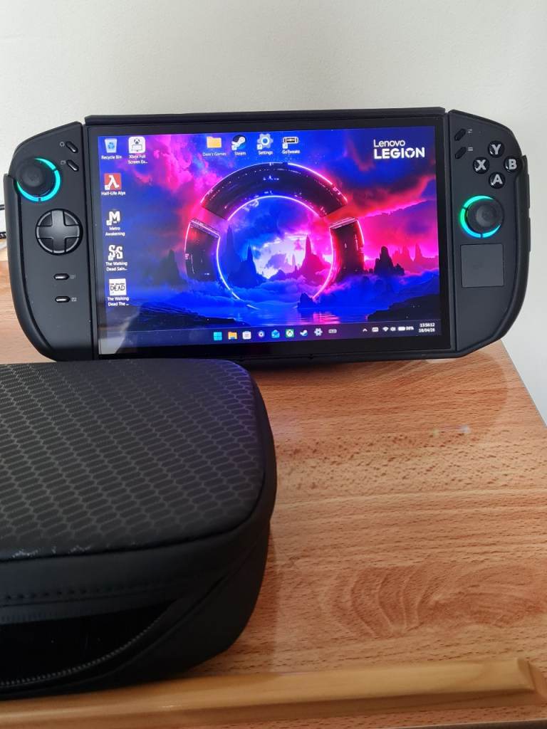 Lenovo Legion Go Handheld PC Gaming Console - Z2 Extreme, Good Condition