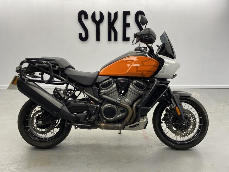 2021 Harley-Davidson RA1250S Pan America Special in Baja Orange and White