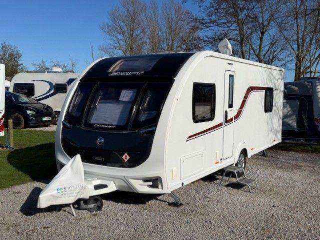 Swift Challenger 560 ALDE 2017 4 birth with ALDE wet central heating