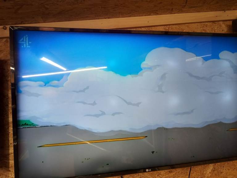 LG 43" Smart TV