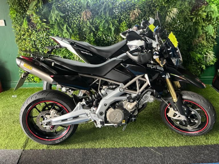 Aprilia Dorsoduro 750