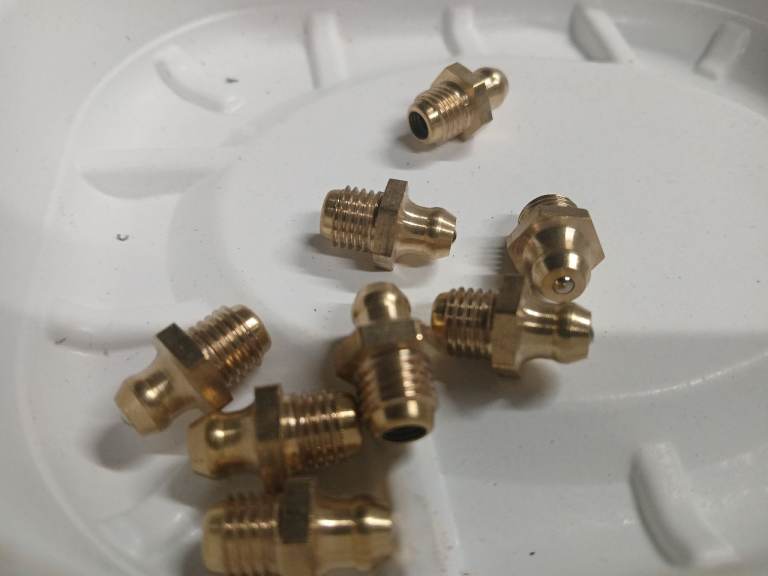800 Grease Nipples Brass New M8