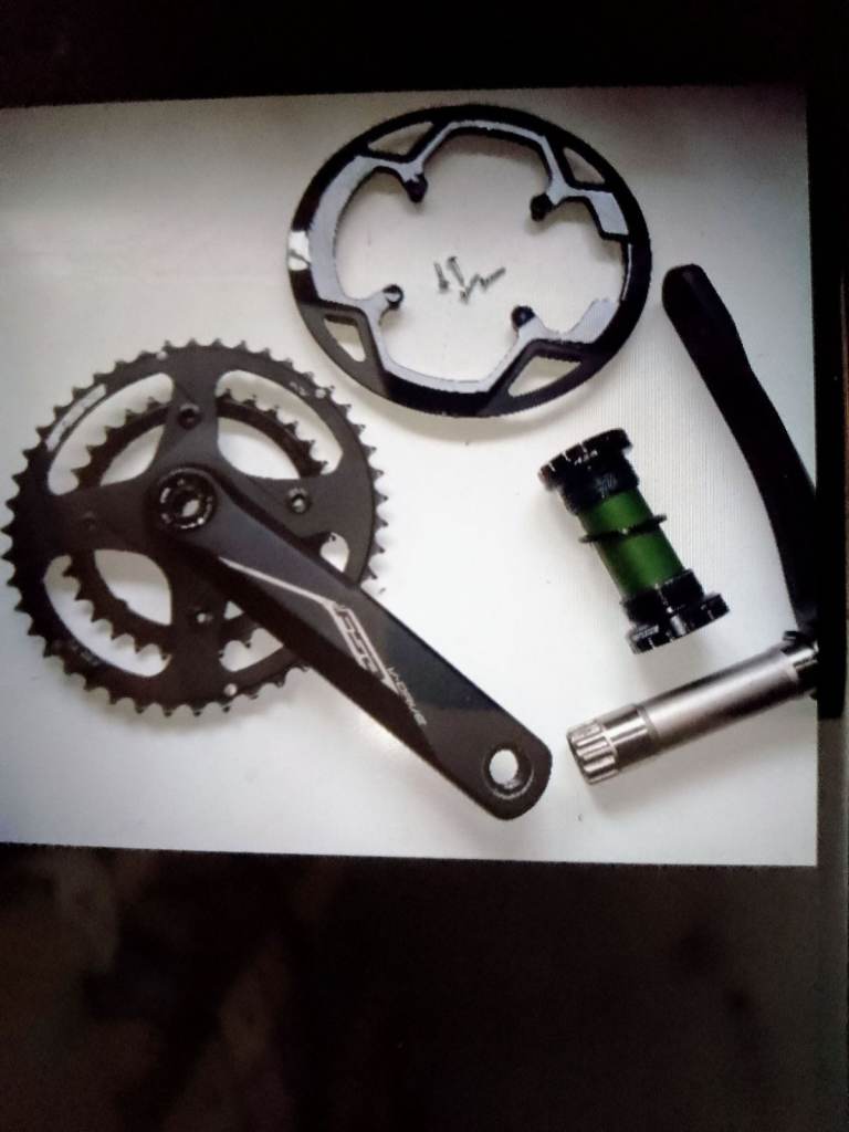 FSA COMET B V-DRIVE MEGA-EXO CHAINSET 44/32T 175mm + FSA BB CUPS *REDUCED ! *