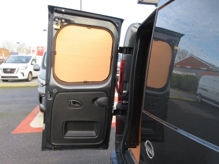 2025 Nissan Primastar 2.0 dCi 30 Tekna Panel Van 5dr Diesel Manual L1 H1 Euro 6 (s/s) (130 ps) PA...