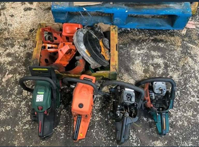 MIXED CHAINSAW PARTS FOR SPARES REPAIRS USED ONLY FOR PARTS