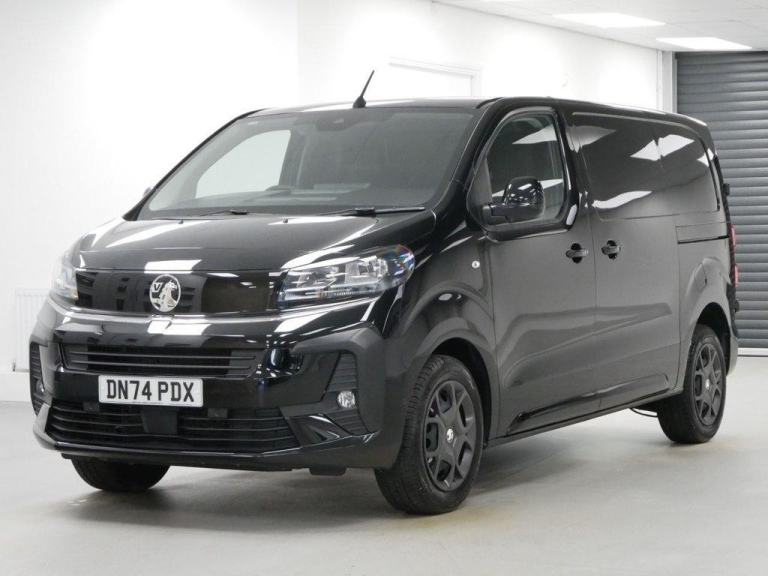 74 VAUXHALL VIVARO 1.5 D 120 BHP SWB PRO EDITION 6 DOOR ( NEW SHAPE )