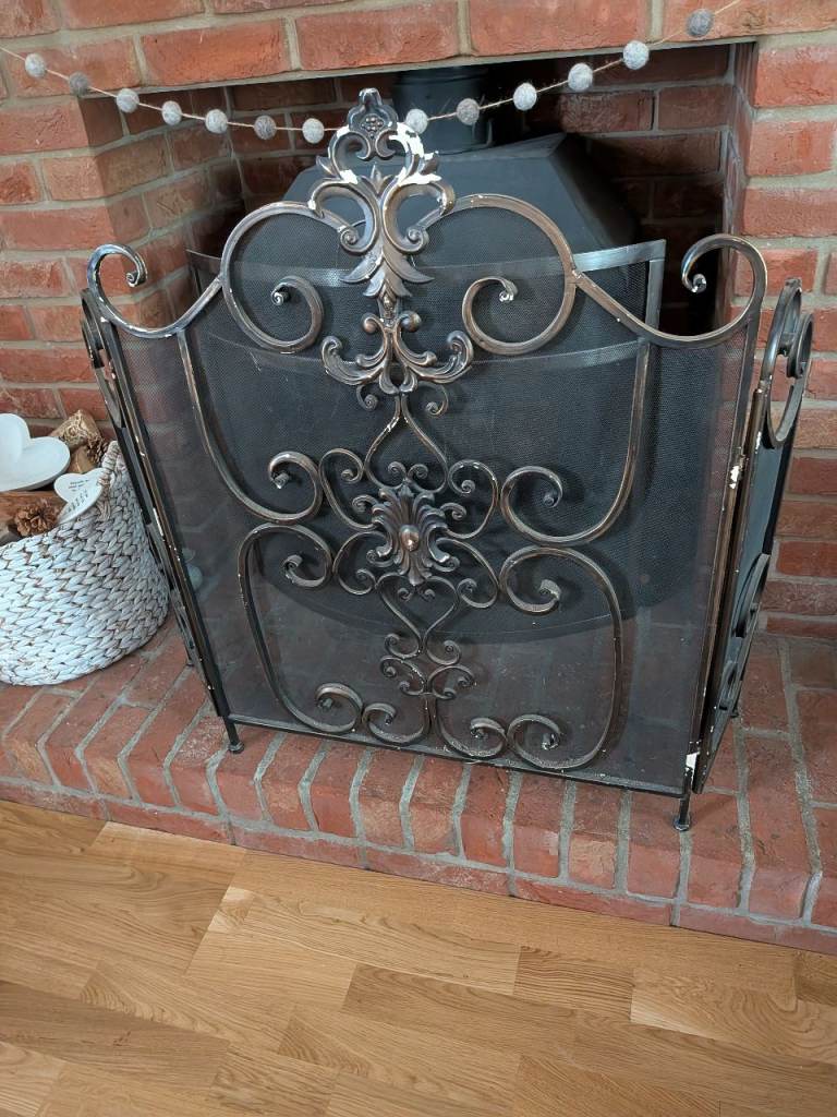Ornate Black & Bronze Fireplace Screen – Good Condition