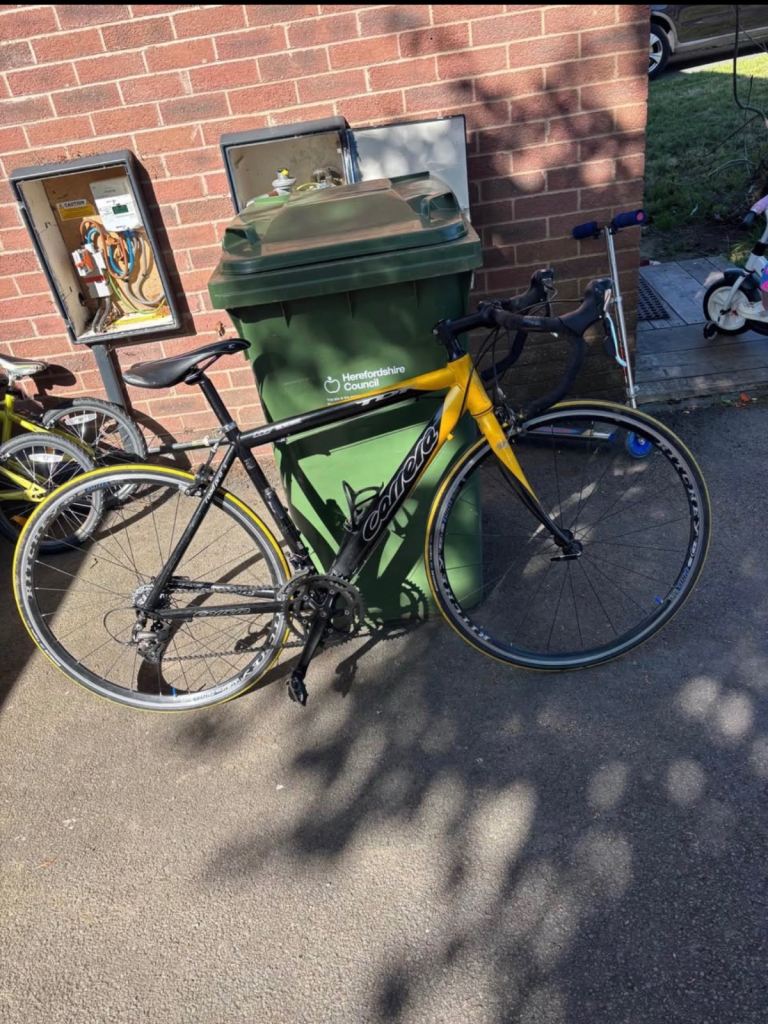Carrera tdf road racing bike ltd edition 