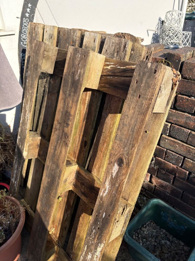 Wooden Pallets – Ready for Project or Garden Use