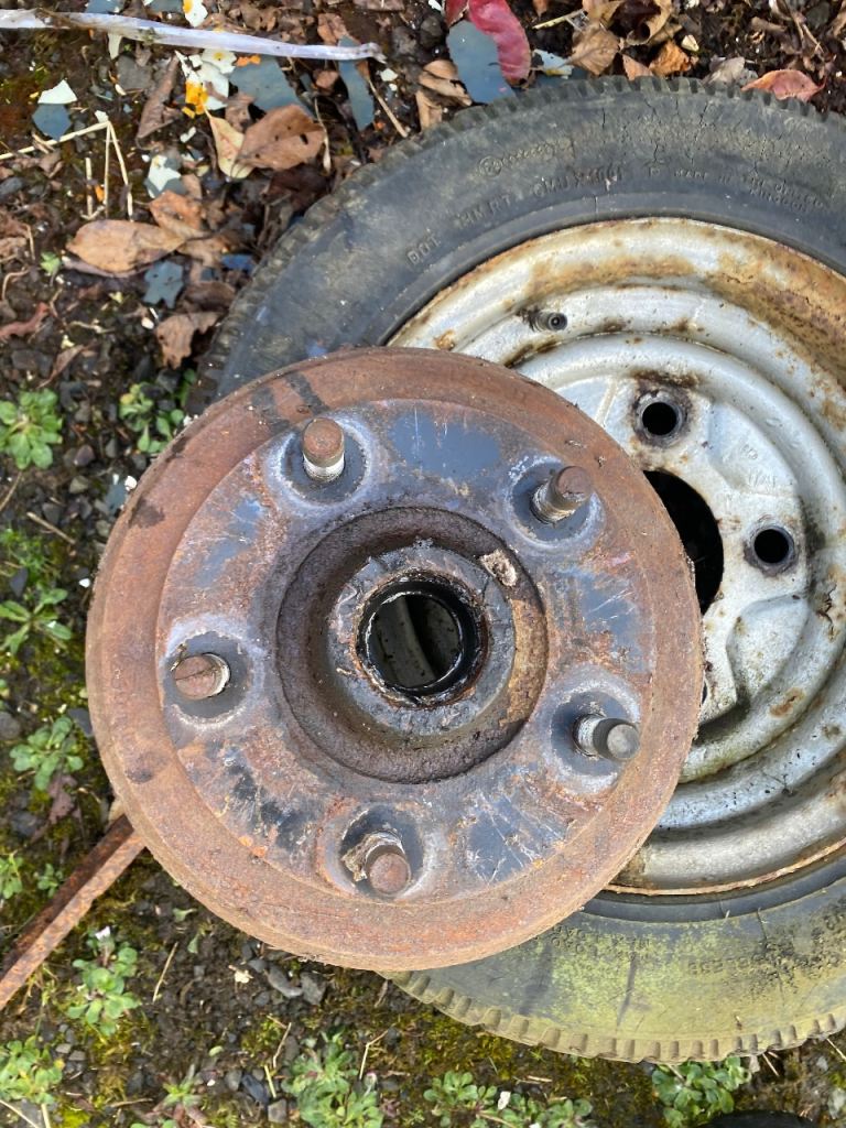WANTED  indespension 5 stud hub 