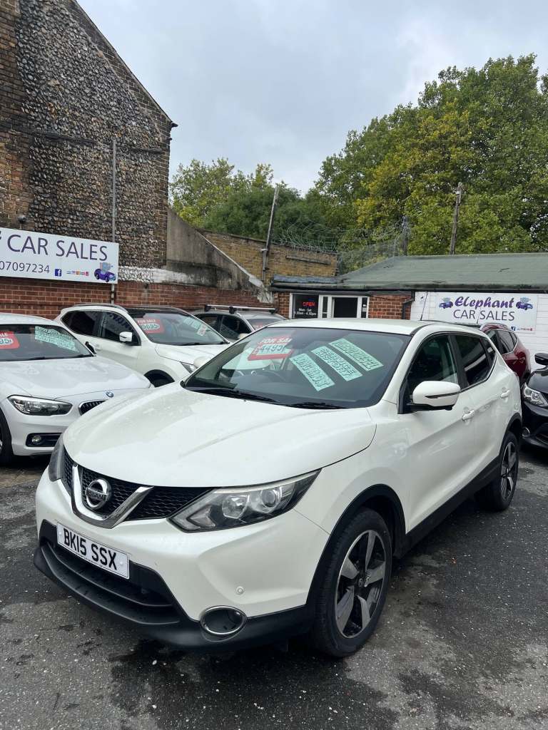 2015 Nissan Qashqai 1.5 dCi N-Tec+ 5dr HATCHBACK Diesel Manual