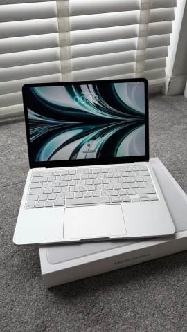 Apple Macbook Neo 256Gb 2026 13” Silver | in Coleraine, County