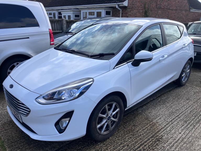 2017 Ford Fiesta 1.0 EcoBoost Zetec 65000 miles FSH £6495 HATCHBACK Petrol Manual