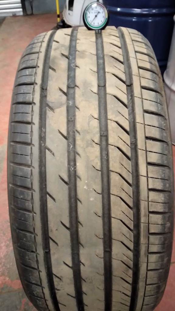 265/45/20 Davanti DX640 tyre 