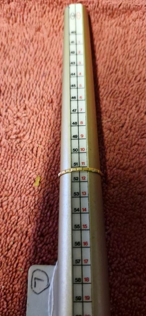 9ct carat gold small thin ring 