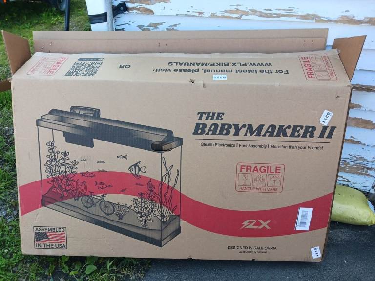 FREE FOR COLLECTION - double walled bicycle shipping box.