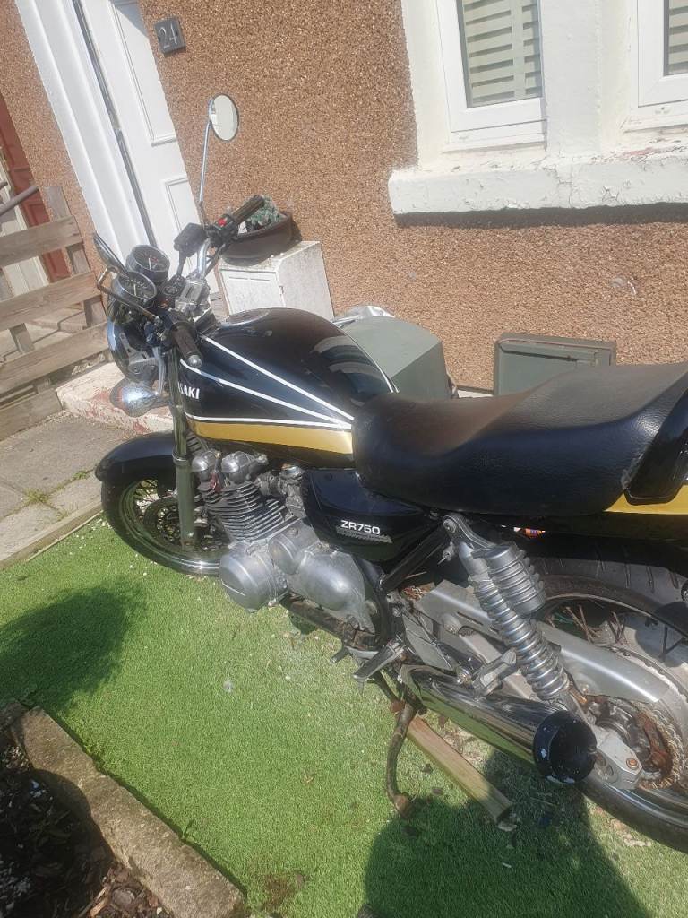 Kawasaki, 1996, 738 (cc)ĺlĺ
