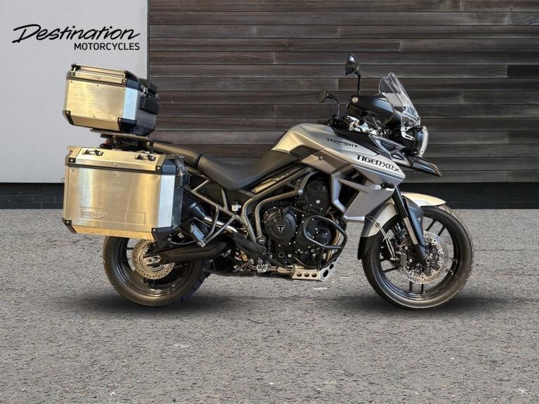 2016 Triumph Tiger 800 XRX Petrol silver Manual