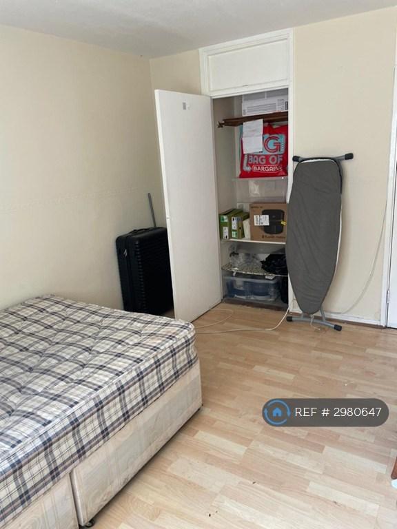 1 bedroom in Summerwood Road, Isleworth, TW7 (#2980647)