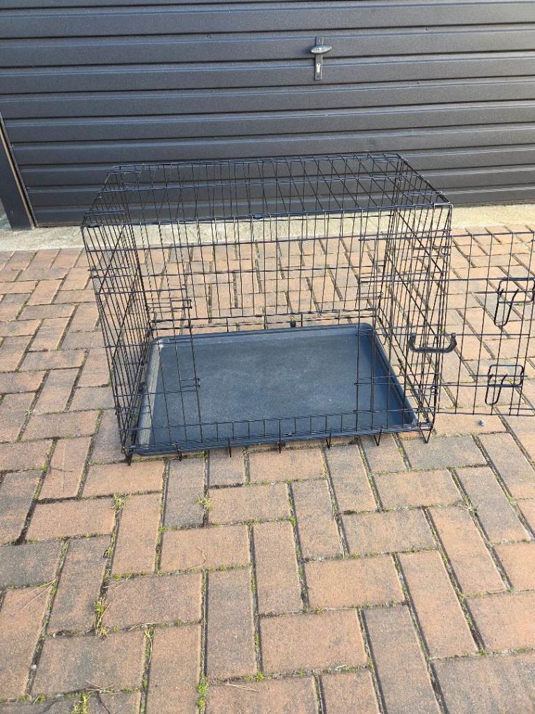 Medium dog crate