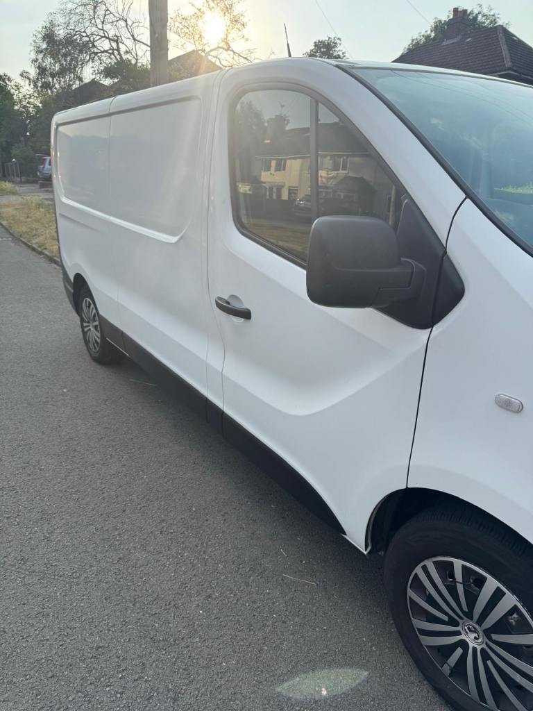 Vauxhall, VIVARO, Panel Van, 2015, Manual, 1598 (cc)