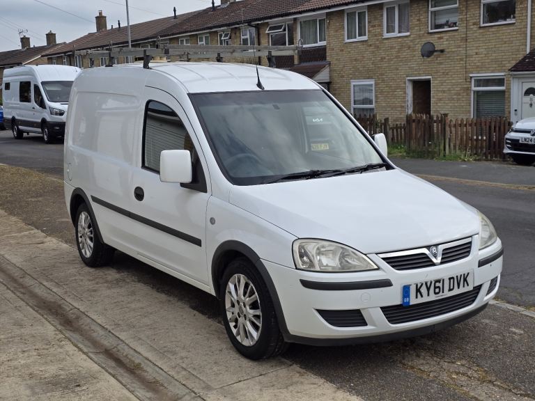 2011 Vauxhall combo Van (89k & 12 months MOT)