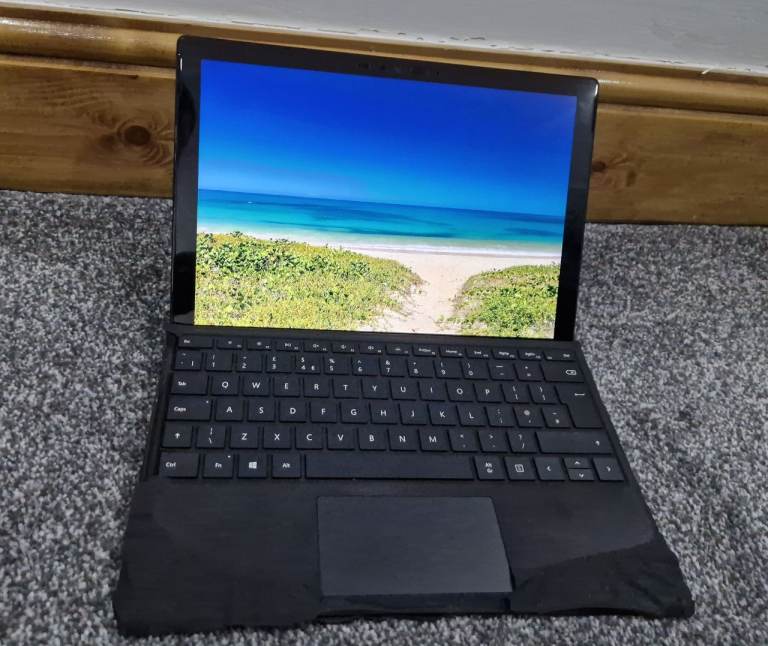 Microsoft Surface Pro 7 - Windows 11 Intel Core i7 - 16GB - 256GB