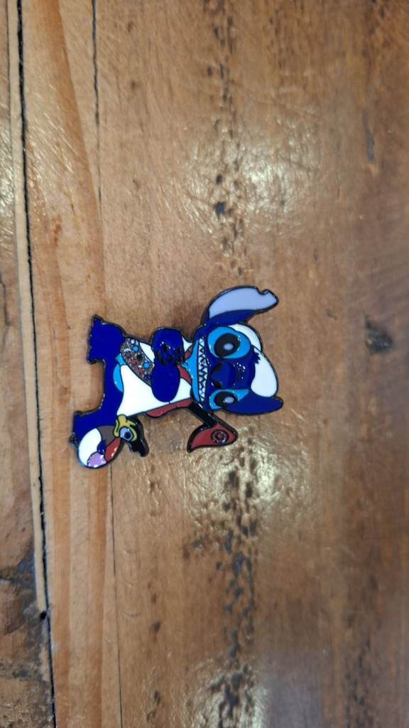 Stitch Guitar Pin Badge