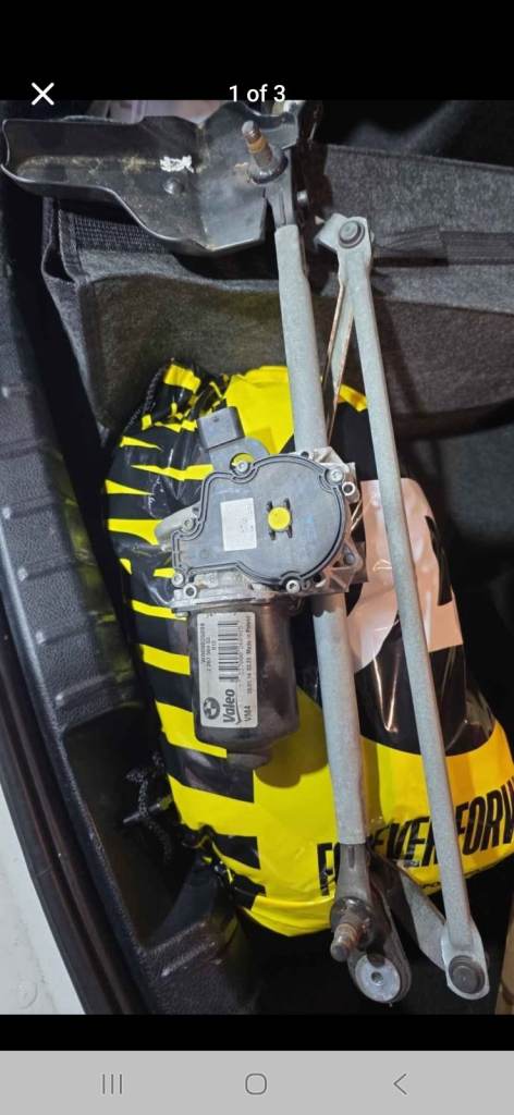 Bmw 3 series wiper motor