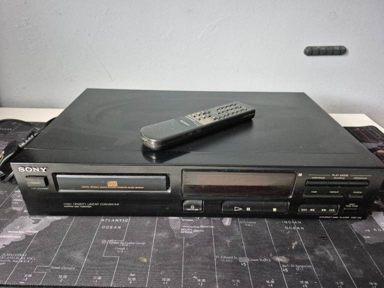 Sony CDP-312 Compact Disc Player 