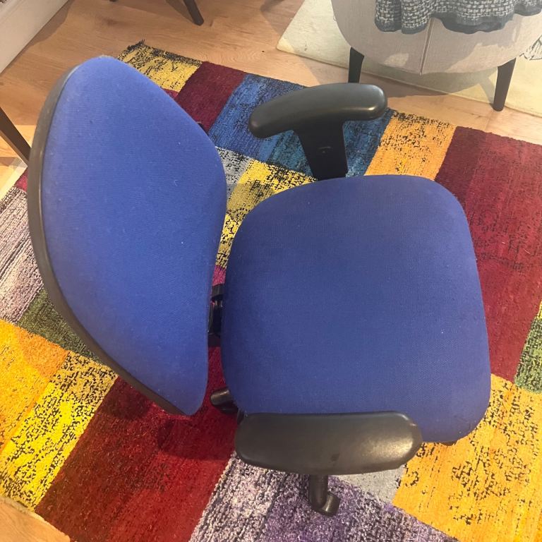 Blue Fabric Office Chair – Adjustable, Good Condition