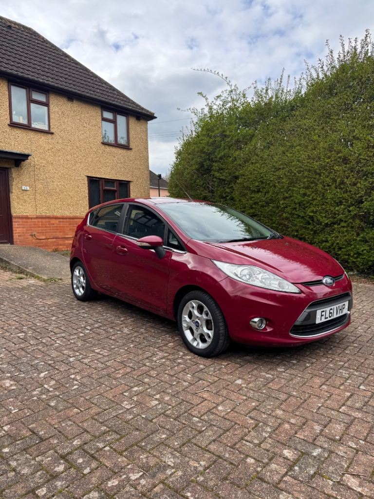 Ford Fiesta 1.25 Zetec Edition 5dr with only 82,000 miles for sale 