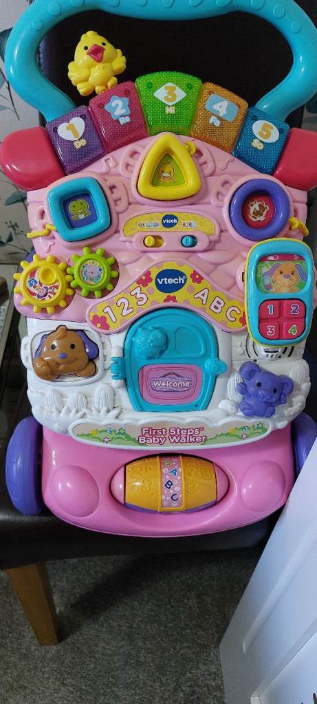 VTech First Steps Baby Walker – Pink, Good Condition