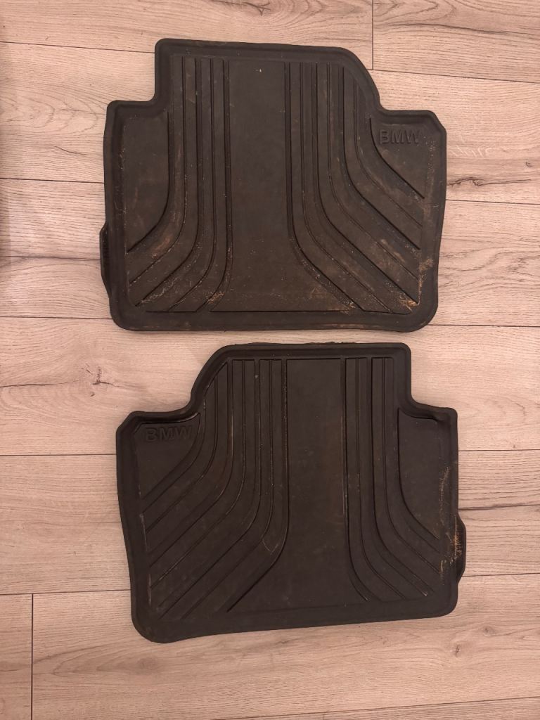 Genuine BMW rubber mats for 3 series estate 2012-2019