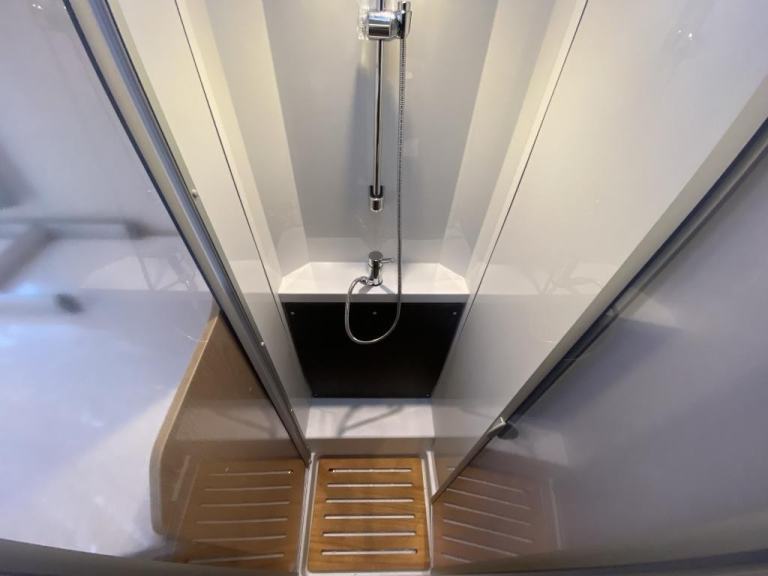 2025 SUNLIGHT T68 XX EDITION 4 BERTH MOTORHOME