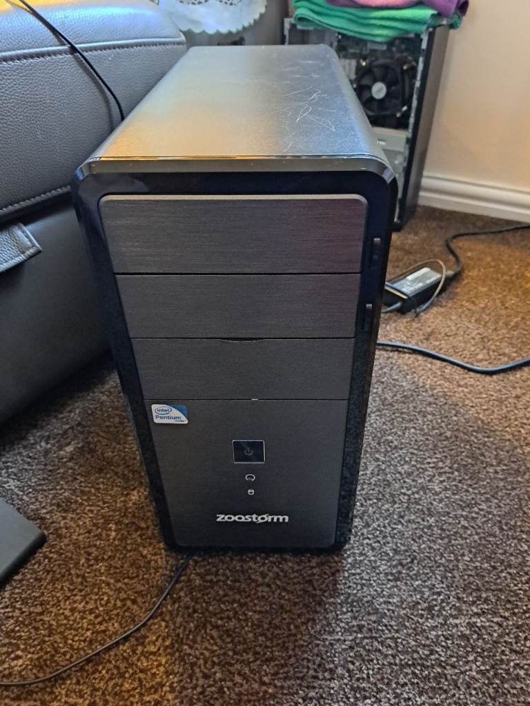 refurbished working tower AMD phenom x 4 processor windows 11 AMD graphics card see pictures