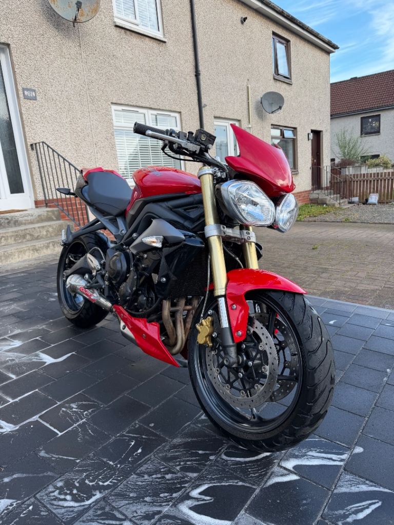 Triumph, STREET, 2015, 675 (cc)