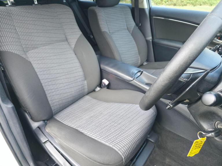 2010 Toyota Avensis 1.8 V-Matic TR Tourer Multidrive Euro 5 5dr ESTATE Petrol Automatic