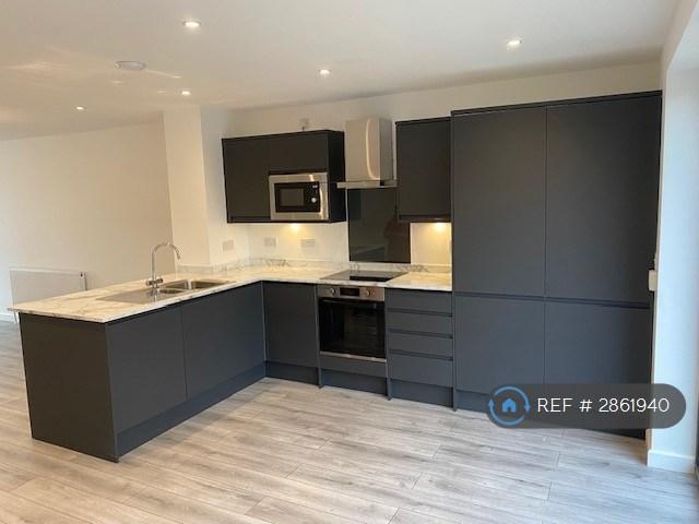 4 bedroom house in Moss Lane East, Manchester, M14 (4 bed) (#2861940)