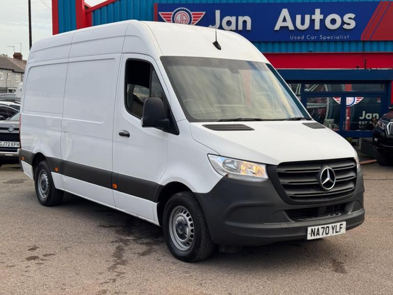  Mercedes-Benz Sprinter 2.0 315 CDI Progressive RWD L2 H2 Euro 6 (s/s) 5dr Diesel Manual