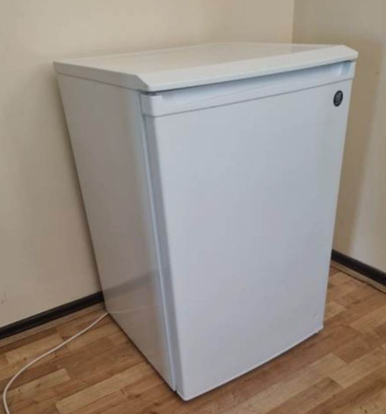 Undercounter fridge