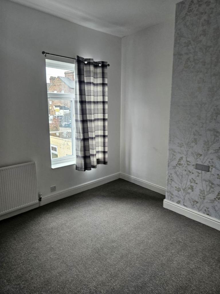 Two bedroom house in excellent condition available for rent in ST1 