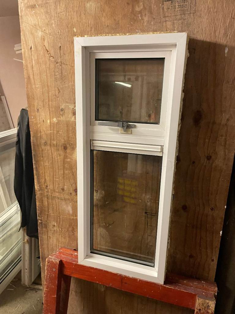 H 98 x W 40 cm - SMALL MODERN ALUMINIUM DOUBLE GLAZED WINDOW - CLEAR GLASS (REF: SJ474) 