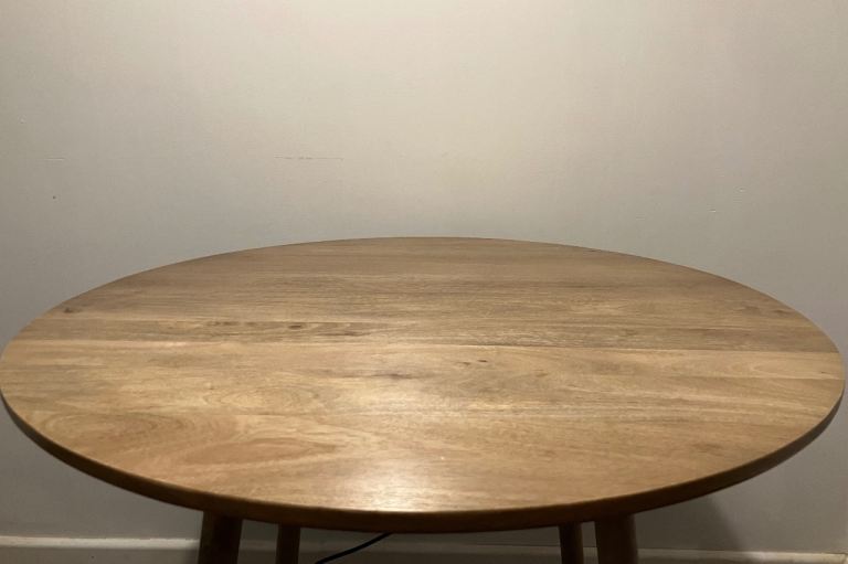 Swoon Solid Wood Round Dining Table – 90 cm – perfect condition 