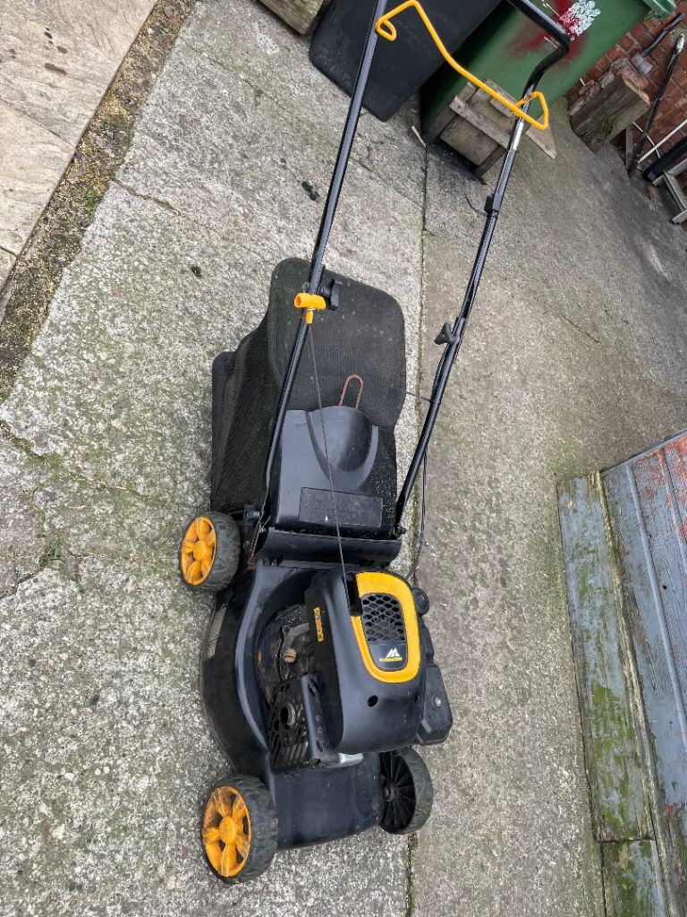 Petrol mower 
