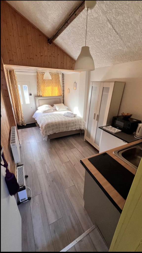 Studio Flat in Beckenham 